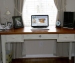 lap top with 3-drawers
