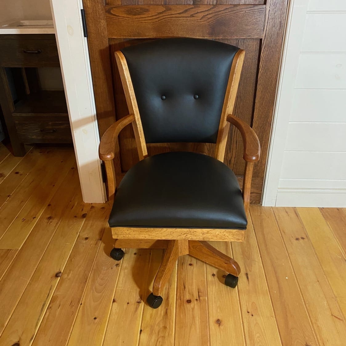 Landsfield Desk Chair